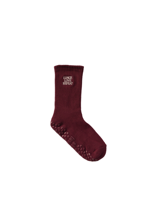 Lunge Love Repeat grip socks in burgundy